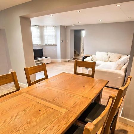 Charming Apartment In Deal Near The Beach & Town Exterior photo